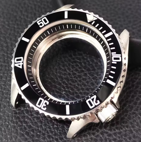 42 มม.นาฬิกาผู้ชายเหล็กสีดํา F - Seiko Watch 5 Sports บทวิจารณ์และราคา